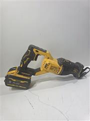 DEWALT DCS382